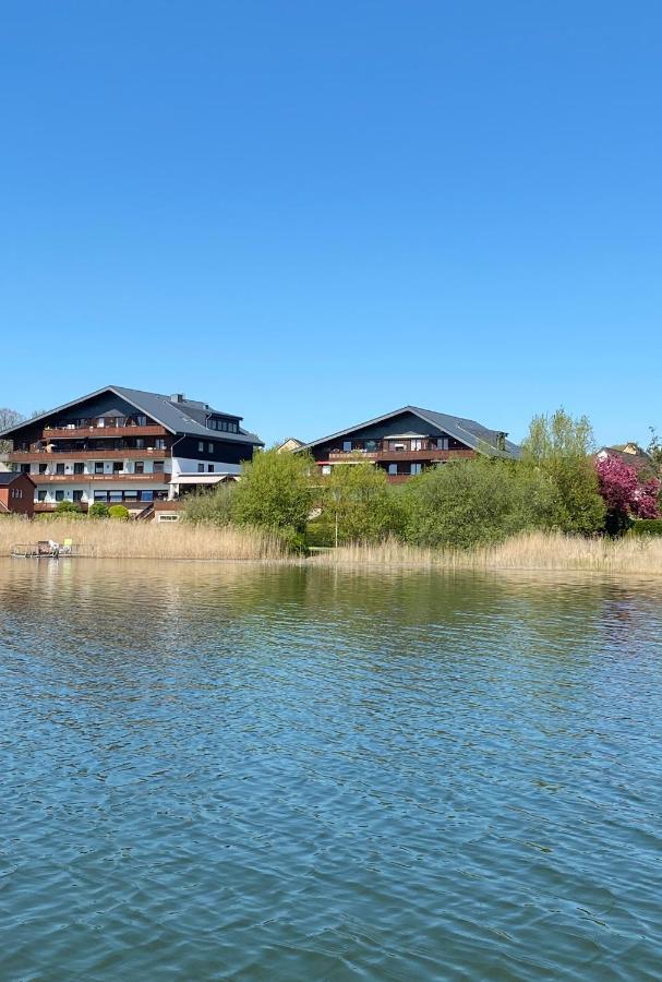 Apartment Am See Scharbeutz Exteriör bild